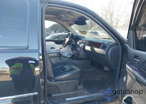 2009 GMC Sierra 1500 Denali z USA, uszkodzony, nr VIN 3GTEC03239G264252